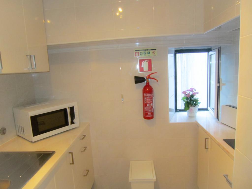 Ferienwohnung Shabby Chic Bairro Alto Lissabon Zimmer foto