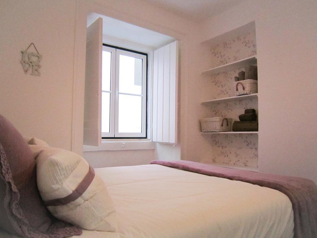 Ferienwohnung Shabby Chic Bairro Alto Lissabon Zimmer foto